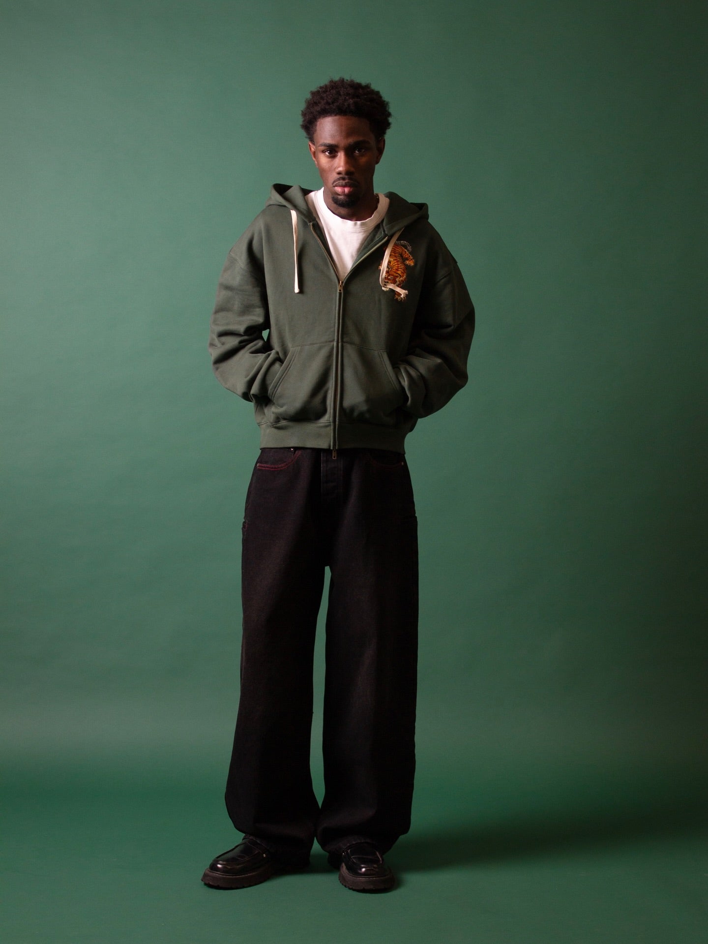 Liesor Embroidered Zip Hoodie