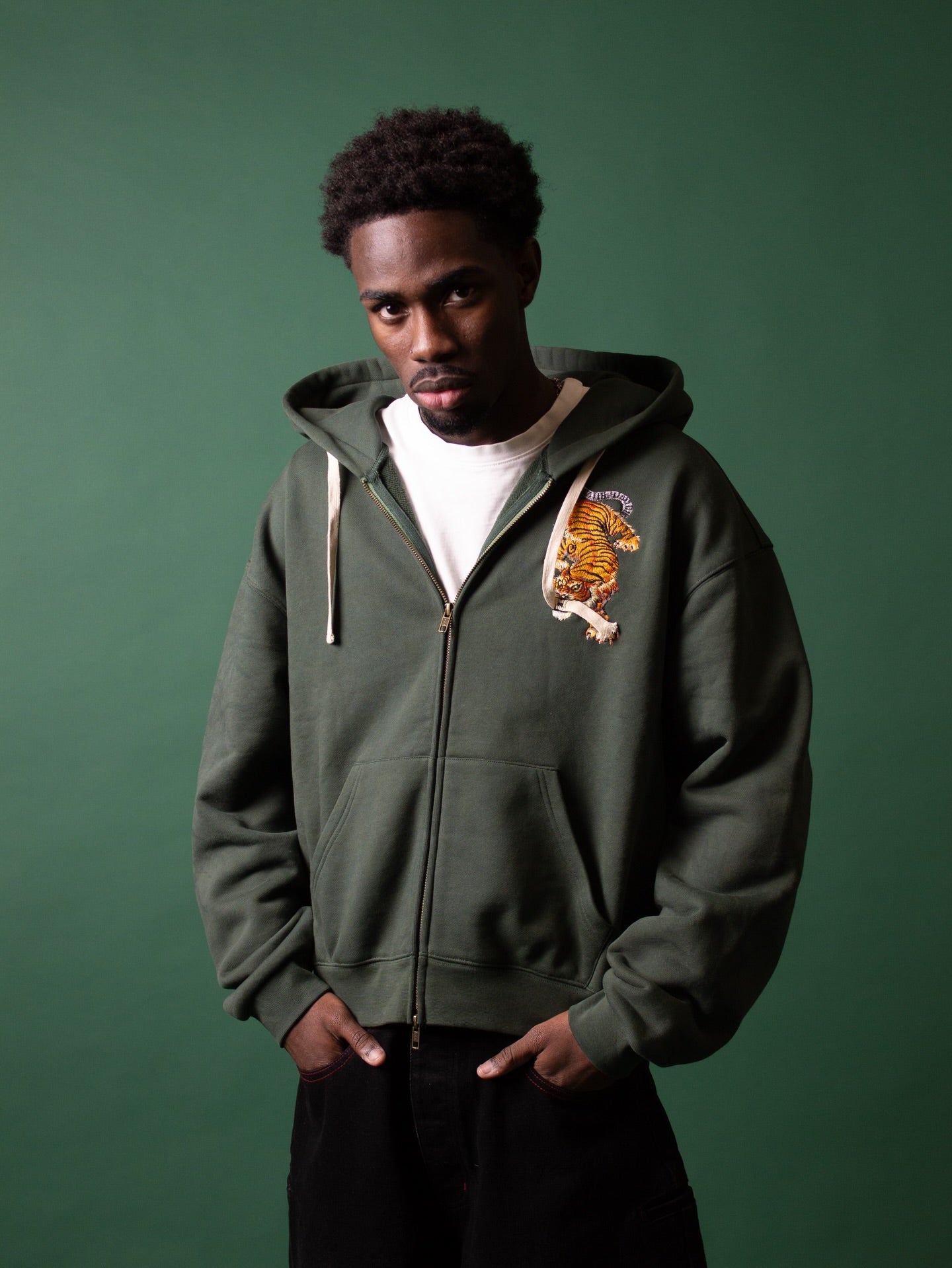 Liesor Embroidered Zip Hoodie